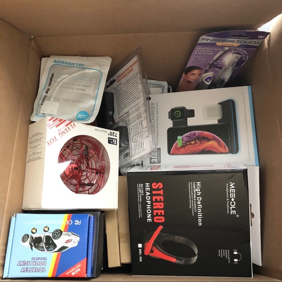 $50 Electronics Mystery Box - Picture 2 of 4